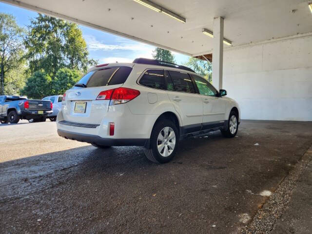 2012 Subaru Outback 2.5i Limited