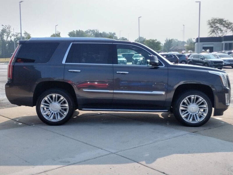 2016 Cadillac Escalade Platinum