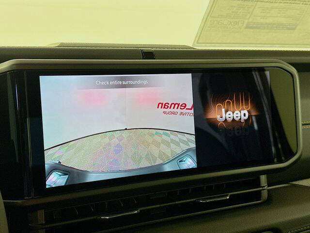 2025 Jeep Gladiator Sport