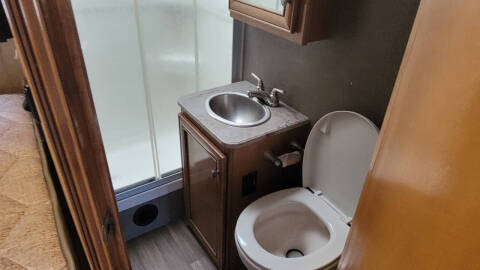 2017 Thor Motor Coach SYNERGY  CB24