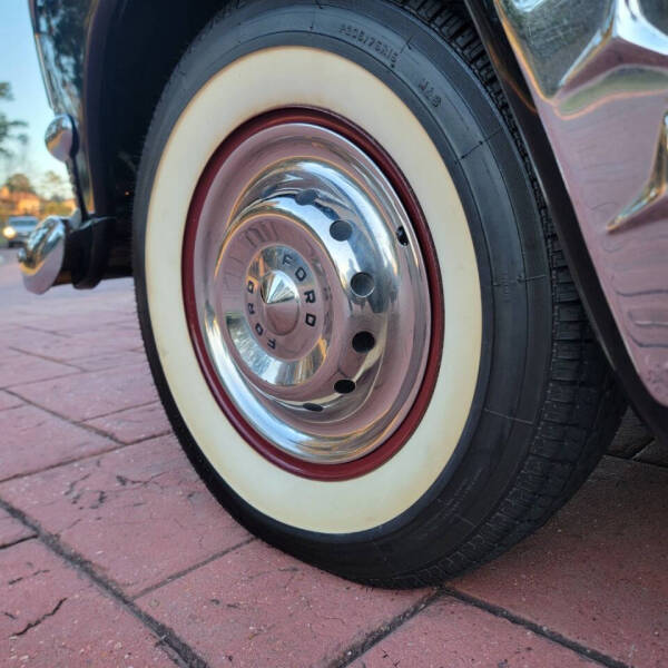 1950 Ford Custom Deluxe