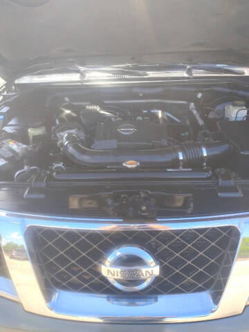 2008 Nissan Pathfinder LE