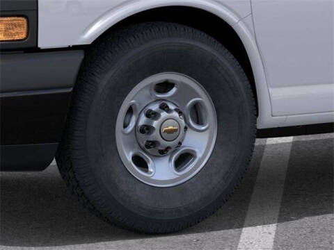 2024 Chevrolet Express 2500