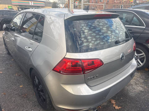 2015 Volkswagen Golf TDI SE