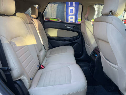 2017 Ford Edge SE