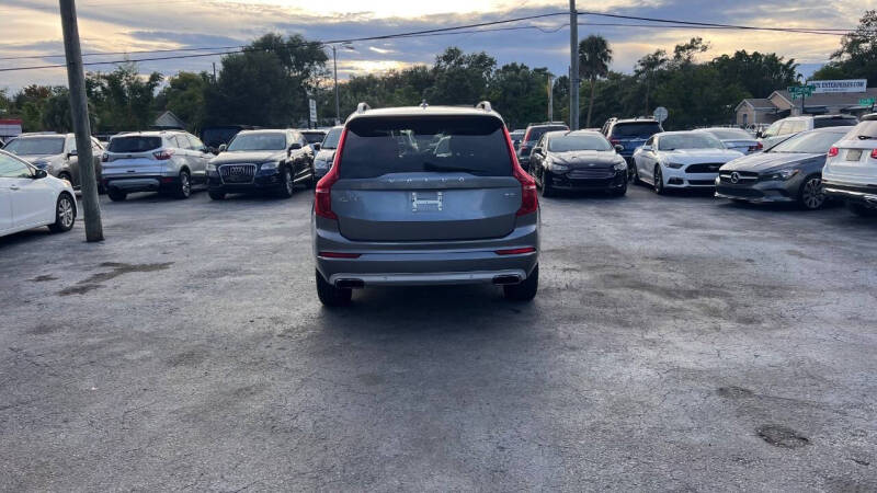 2016 Volvo XC90 T5 Momentum