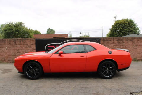2022 Dodge Challenger SXT