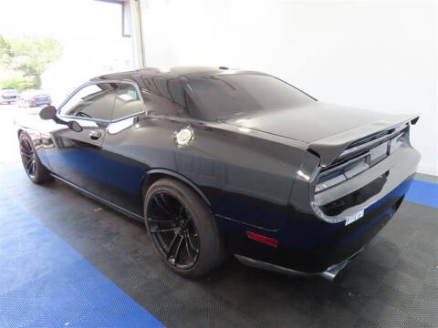 2014 Dodge Challenger SRT8 Core