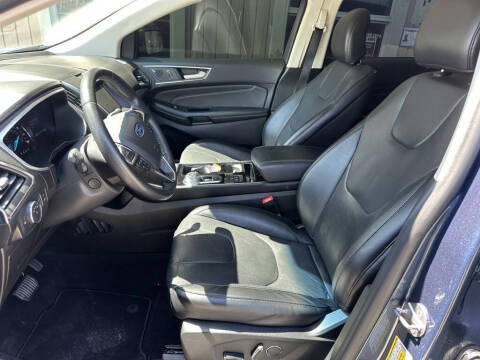 2019 Ford Edge Titanium