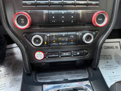 2016 Ford Mustang V6