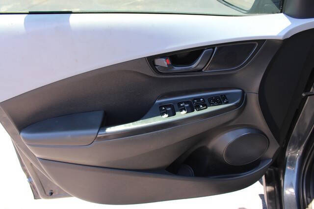 2020 Hyundai Kona SEL