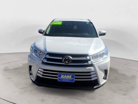 2017 Toyota Highlander SE