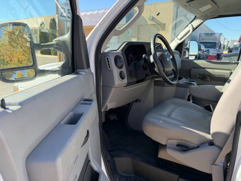 2014 Ford E-Series E-350 SD