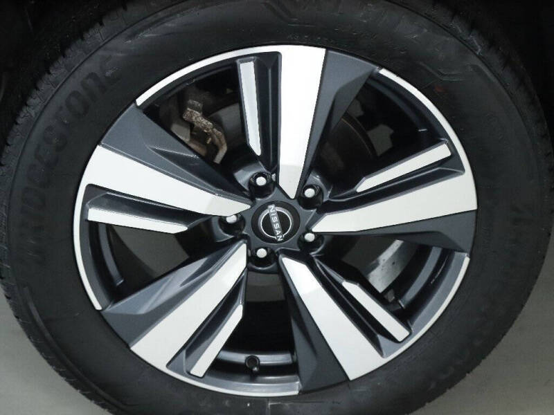 2022 Nissan Rogue SL