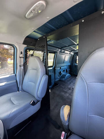2006 Ford E-Series E-350 SD