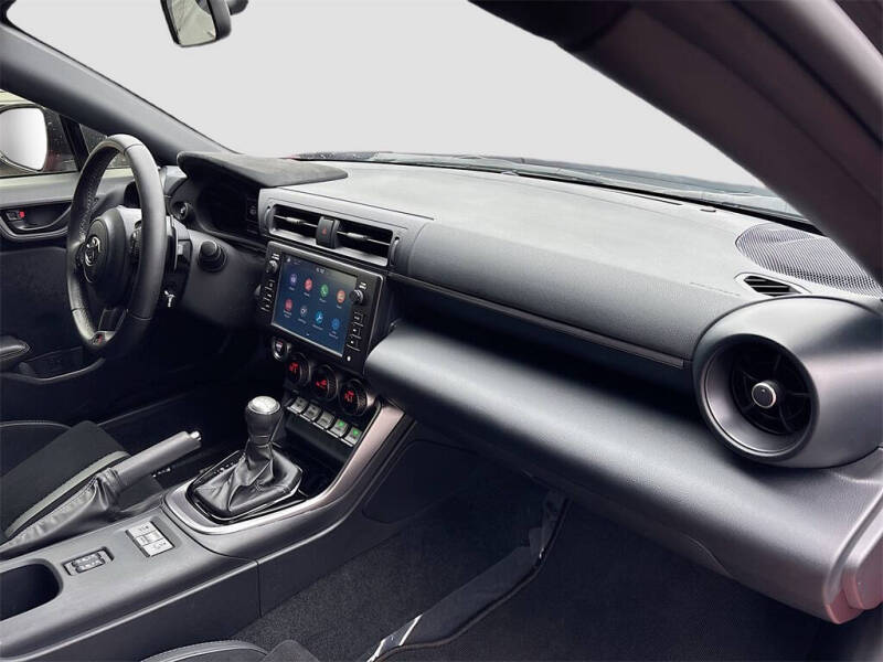 2024 Toyota GR86 Premium