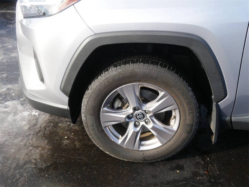 2022 Toyota RAV4 XLE