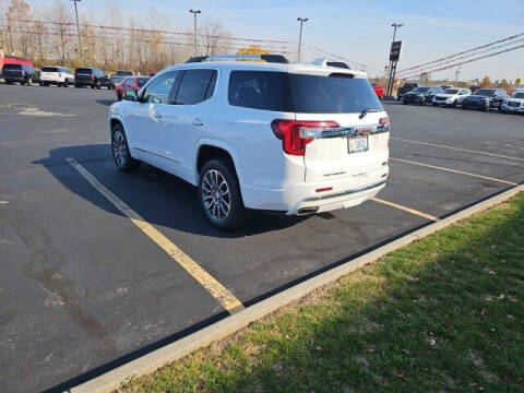 2023 GMC Acadia Denali