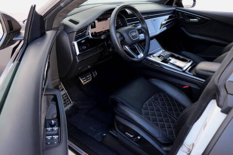 2023 Audi SQ8 4.0T quattro Prestige