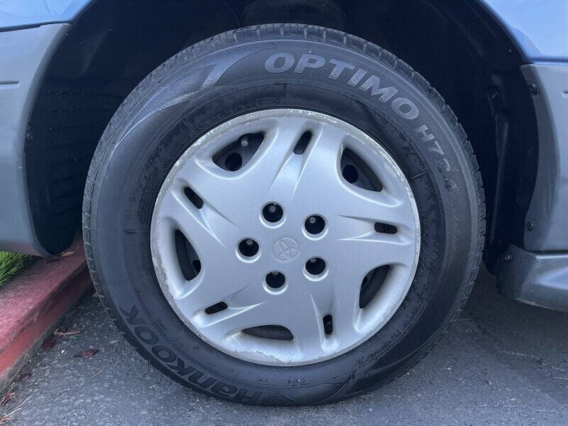 2002 Toyota Sienna LE