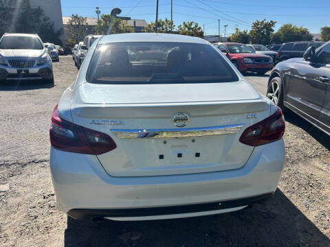 2017 Nissan Altima 2.5 SR