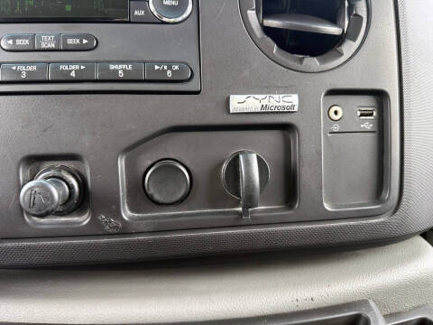 2012 Ford E-Series E-350 SD