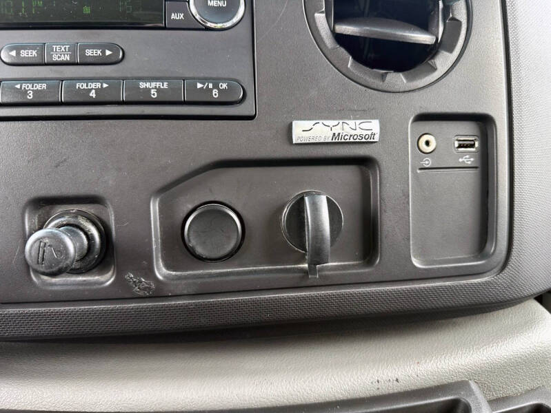 2012 Ford E-Series E-350 SD