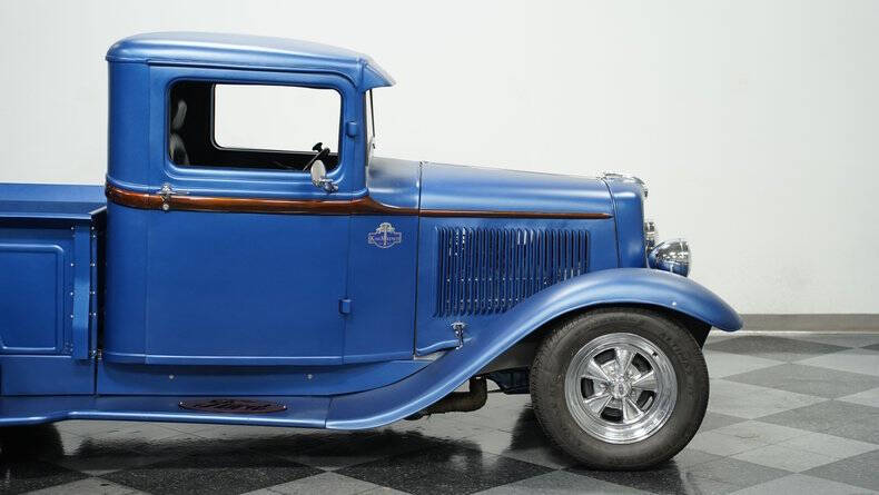 1933 Ford F-100
