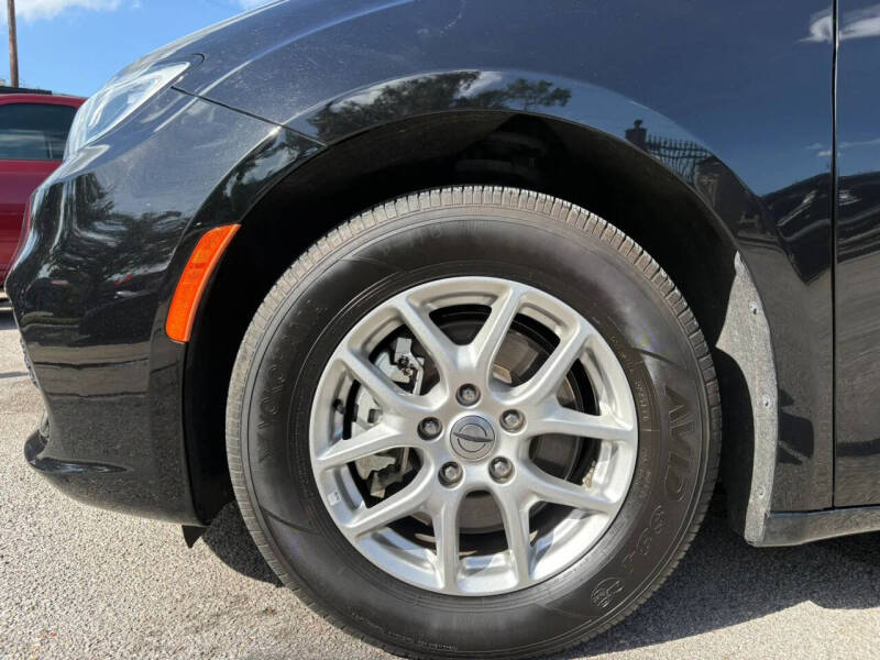 2024 Chrysler Pacifica Touring L
