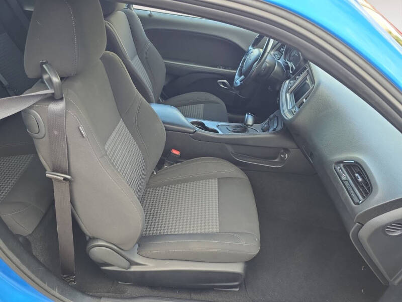 2023 Dodge Challenger SXT