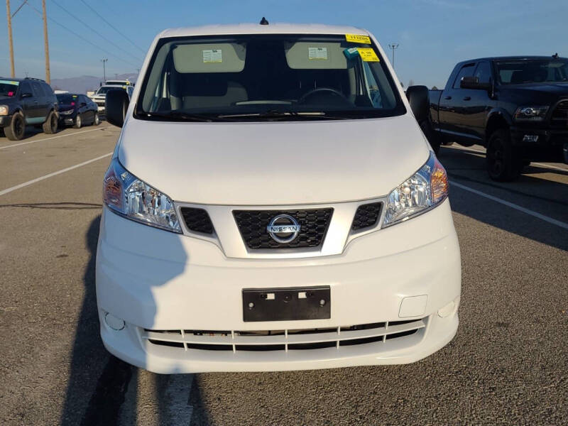 2020 Nissan NV200 S photo 2