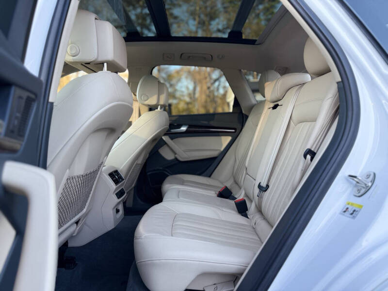 2018 Audi Q5 2.0T quattro Premium Plus