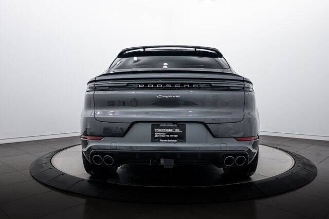 2025 Porsche Cayenne Coupe