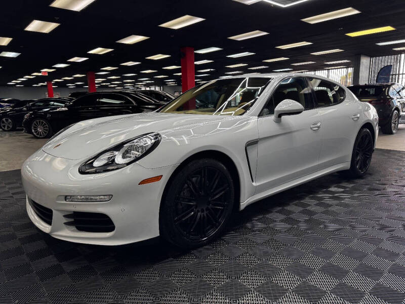 2015 Porsche Panamera 4