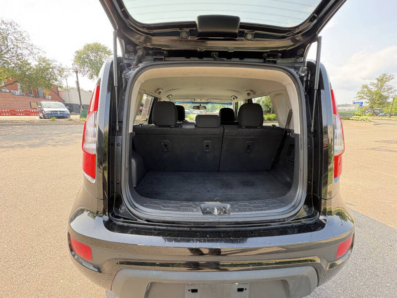 2013 Kia Soul +