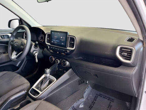 2021 Hyundai Venue SE