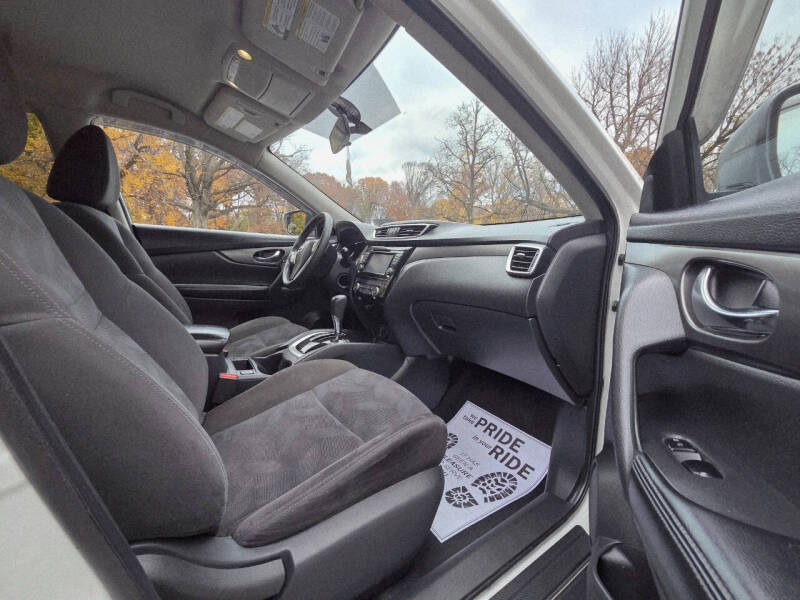 2015 Nissan Rogue SV