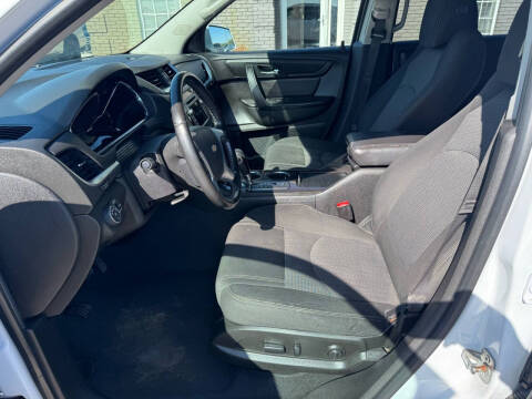 2017 Chevrolet Traverse LT