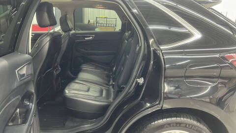 2020 Ford Edge Titanium
