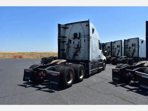 2021 Freightliner Cascadia