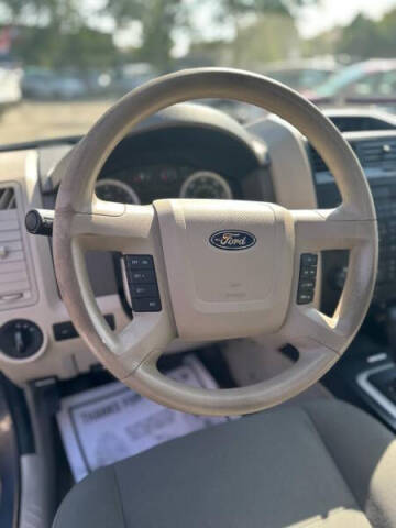 2011 Ford Escape XLS