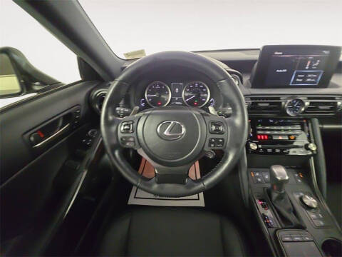 2023 Lexus IS 300