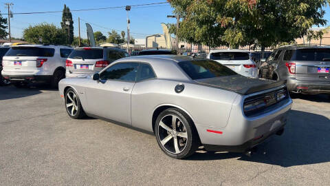 2015 Dodge Challenger R/T Plus Shaker