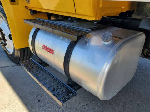 2018 International DuraStar 4300