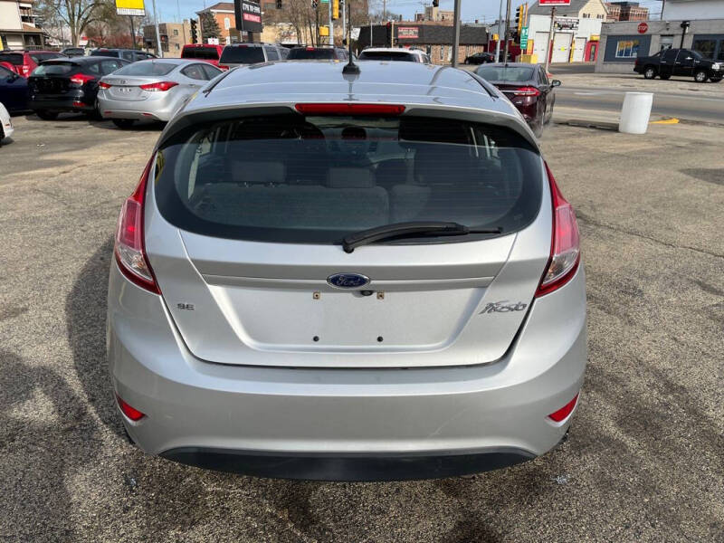 2018 Ford Fiesta SE photo 4