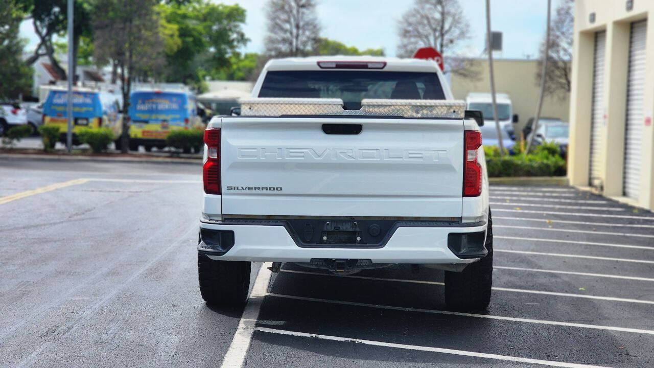 2020 CHEVROLET Silverado Pickup - $19,990