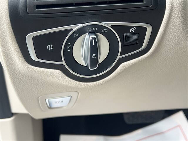 2021 Mercedes-Benz GLC GLC 300 4MATIC