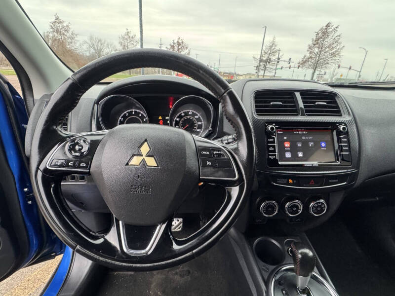 2017 Mitsubishi Outlander Sport LE