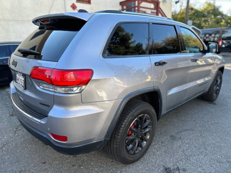 2016 Jeep Grand Cherokee null photo 4