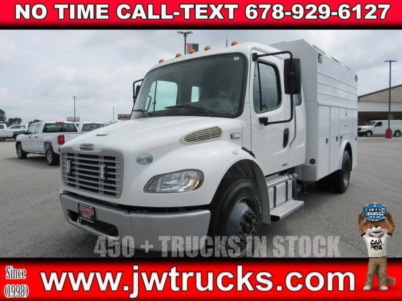 2011 Freightliner M2 106